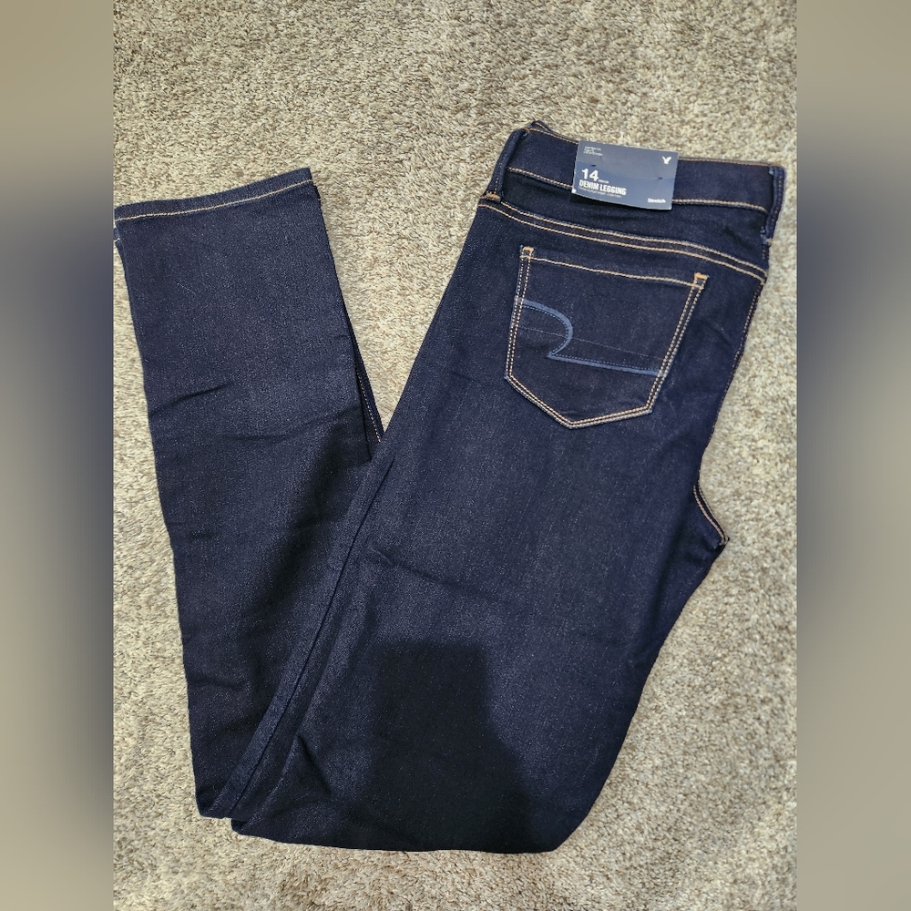 NWT- American Eagle Outfitters Dark Indigo Skinny Jeans